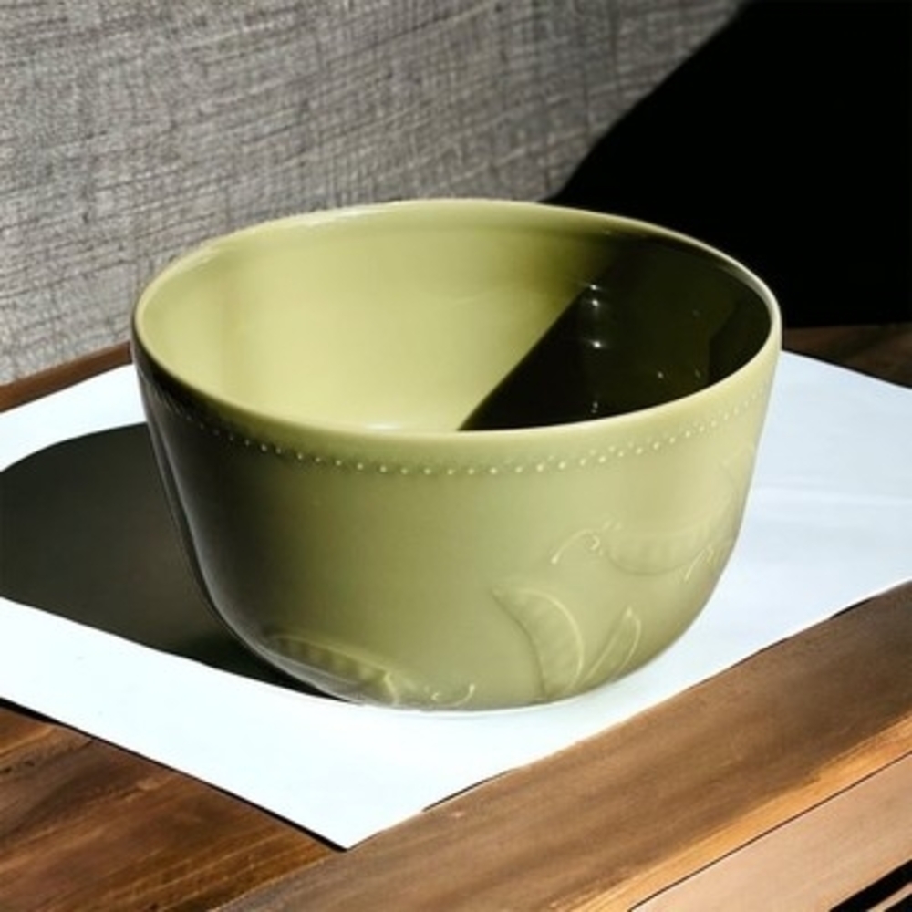 Vintage MATCERAMICA Portugal Peas Green Large Ceramic Bowl 9.5" Hand-Crafted